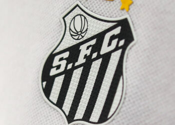 Foi eleito o maior do mundo e agora escolheu o Santos para atuar