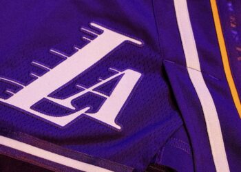 Gigante da velocidade celebra meio século de parceria com os Lakers