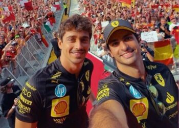 Inesperado aconteceu: Carlos Sainz e Charles Leclerc juntos novamente