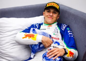 Consultor traz novidade sobre possível ida de Isack Hadjar para Red Bull