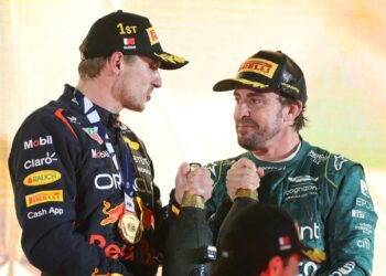 Fernando Alonso perde lugar na F1 para Max Verstappen