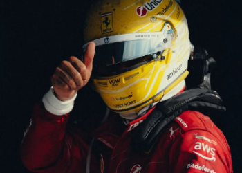 Lewis Hamilton é nomeado melhor de todos os tempos na Fórmula 1