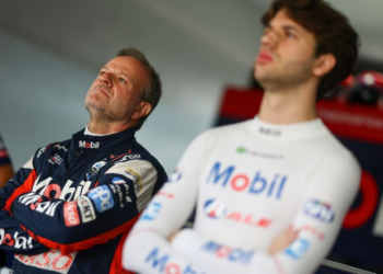 Acordo fechado: Barrichello vai correr de Aston Martin em 2026