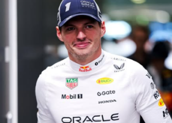 Torcedores apoiam decisão de Max Verstappen sair da Fórmula 1