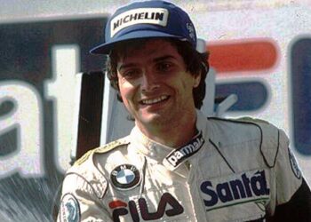 Anos após aposentadoria, Nelson Piquet vive momento emocionante na pista